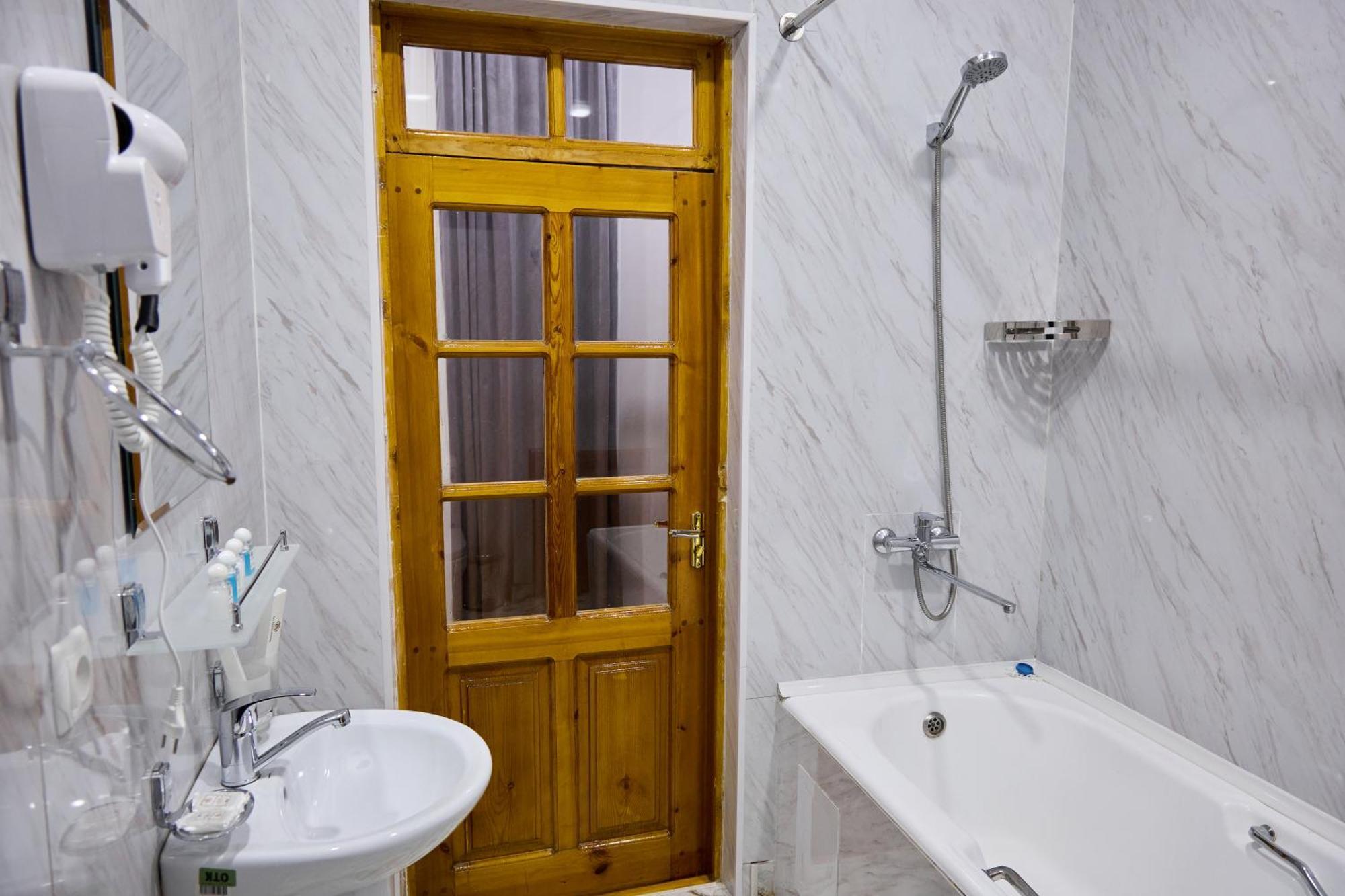 Art Garden Hotel Taşkent Dış mekan fotoğraf